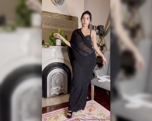 Jasmine Sherni aka jasminesherni - 02-09-2024 OnlyFans Video - Saree BTS for those of you who want to see my full progress videos of draping