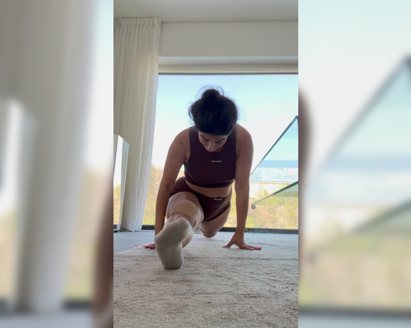 Jasmine Sherni aka jasminesherni - 07-27-2024 OnlyFans Video - Morning stretches before my BG in Spain with Brazzers