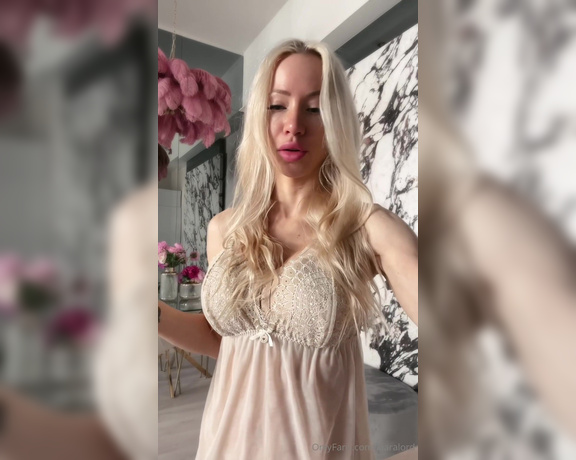 Kiara Lord aka kiaralord - 04-10-2024 OnlyFans Video - Enjoy me talking about food on my mother tongue, Hungarian