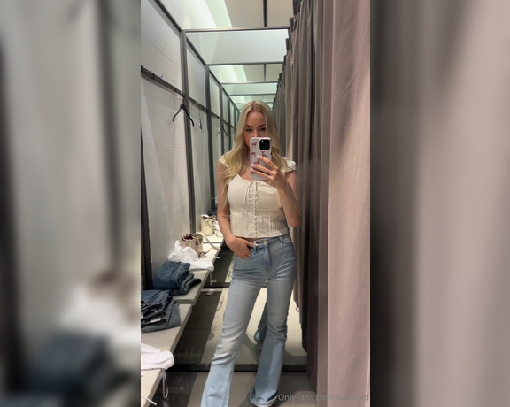 Kiara Lord aka kiaralord - 08-31-2024 OnlyFans Video - Come join me in the fitting room