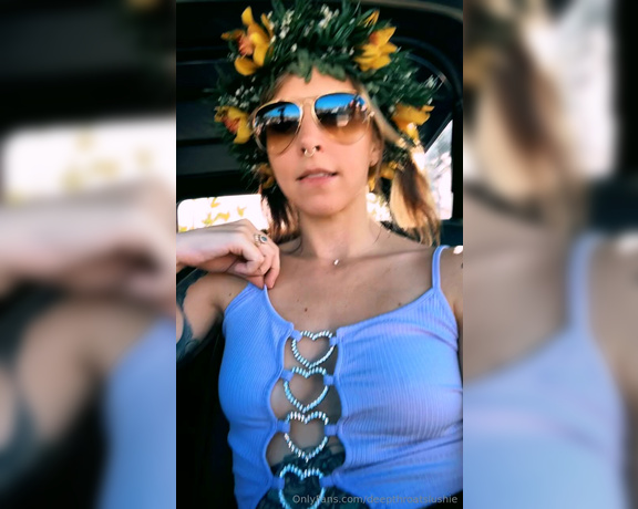 Mila Slushie aka deepthroatslushie - 03-31-2024 OnlyFans Video - Happy Easter Like all of my posts for a free Easter treat