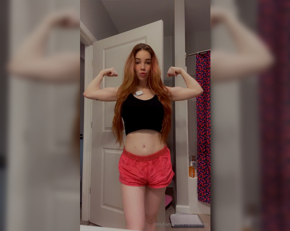 Nala Brooks aka nalabrooks - 06-25-2024 OnlyFans Video - Ignore the heart monitor, but here is a flexing video today since I am loving my