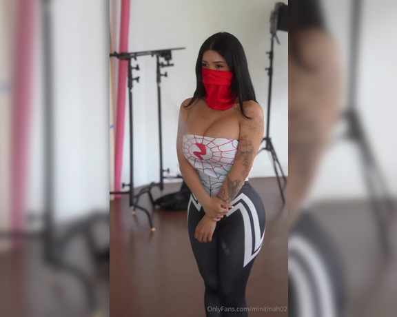 Minitinah aka minitinah02 - 05-02-2024 OnlyFans Video - Ill make a solo in this cosplay promise