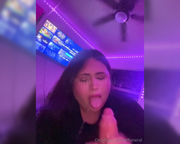 Lina Funeral aka titfuneral - 08-22-2024 OnlyFans Video - Leaked titfuneral 25415