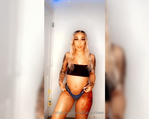 RAIAH BABY aka iamveraiah - 10-13-2020 OnlyFans Video - Come put it on me