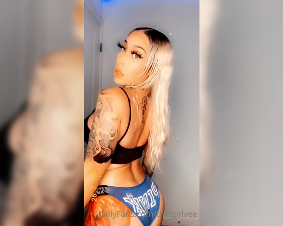 RAIAH BABY aka iamveraiah - 10-13-2020 OnlyFans Video - Come put it on me