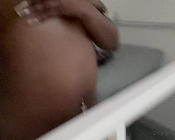 Tessa Tasty aka tessatasty - 03-13-2021 OnlyFans Video - Having fun on the balcony while on vacation