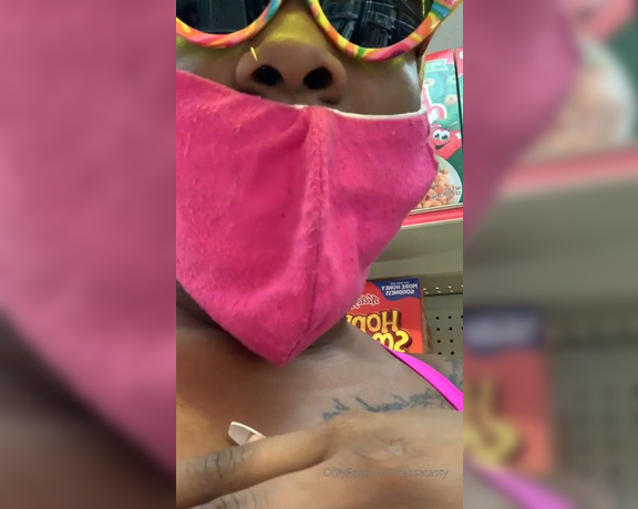 Tessa Tasty aka tessatasty - 08-14-2020 OnlyFans Video - Walking around with my clit sucker on