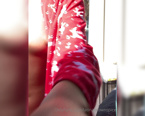 Brown & Sweet aka brownandsweet - 01-13-2023 OnlyFans Video - 2 videos Would you fuck my petite brown ass in my front yard