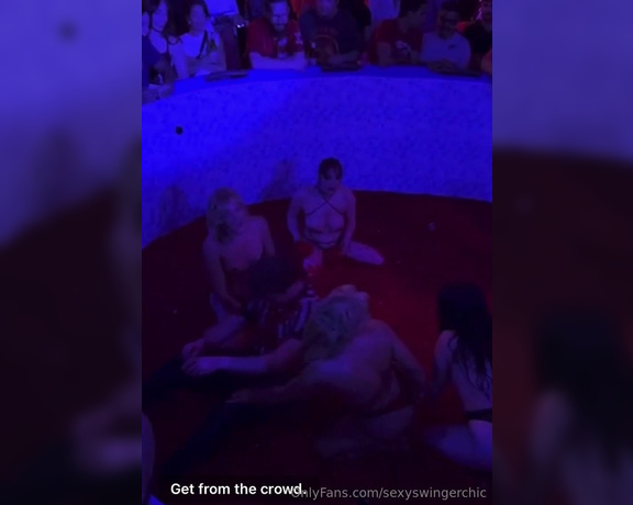 Sexy Swinger Chic aka sexyswingerchic - 08-05-2024 OnlyFans Video - Jello wrestling