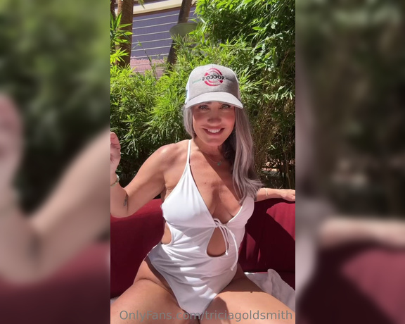 YFGTricia aka triciagoldsmith - 08-24-2023 OnlyFans Video - Vegas poolsidecum see me