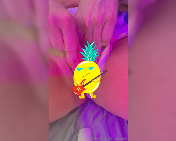 YFGTricia aka triciagoldsmith - 04-29-2024 OnlyFans Video - Hey watch how creamy I get and cum lick it up