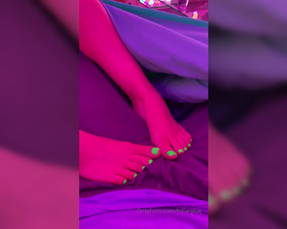 Hillary Lux aka hillarylux - 08-30-2019 OnlyFans Video - For all my footie fans  got nails done today, do you like the color Time