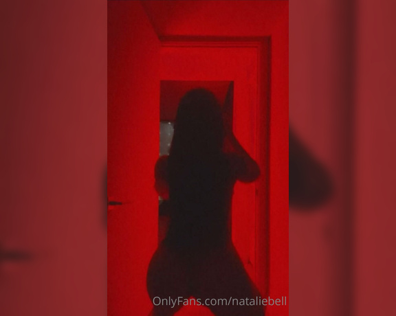 Natalie Bell aka nataliebell - 05-28-2021 OnlyFans Video - Una trend muy sexy  Te gusta verme desnuda   Jami