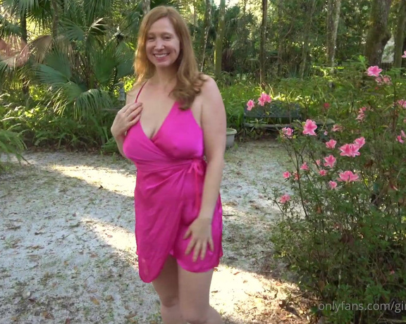 Ginger Daydreams aka gingerdaydreams - 02-08-2023 OnlyFans Video - Getting naked in the garden