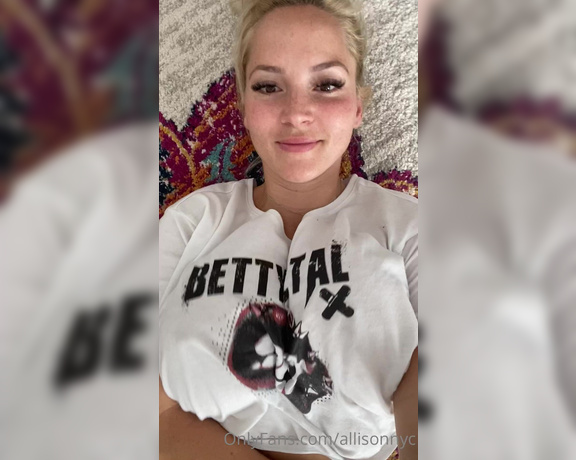 AllisonNYC aka allisonnyc - 10-08-2020 OnlyFans Video - This is how ridiculous the jiggle can be  We are moving out of this Airbnb