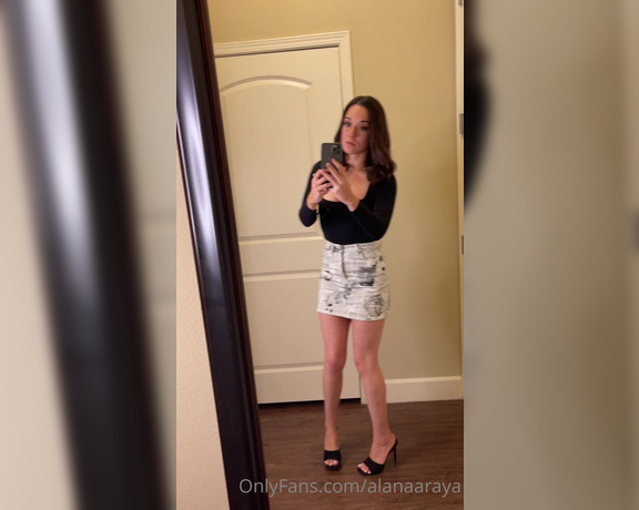 Alana Araya aka alanaaraya - 03-05-2022 OnlyFans Video - One of my favorite outfits