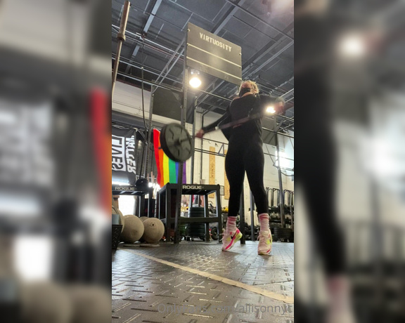 AllisonNYC aka allisonnyc - 02-03-2021 OnlyFans Video - I did 8 sets of high pull  snatch  overhead squat at 50_60 to let