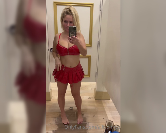 AllisonNYC aka allisonnyc - 10-14-2022 OnlyFans Video - Who wants access to see a video of me in this fitting room showing you