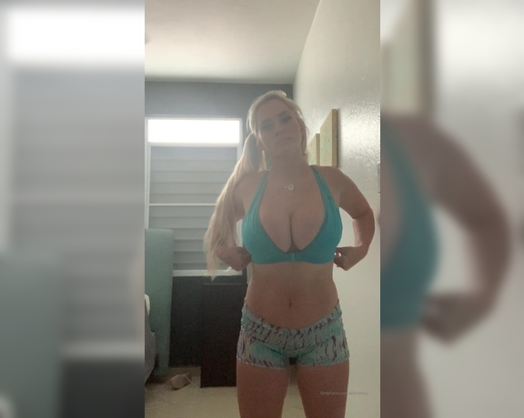 AllisonNYC aka allisonnyc - 08-14-2020 OnlyFans Video - Ooookay Im going to go sprint up the super steep hill from my house to the