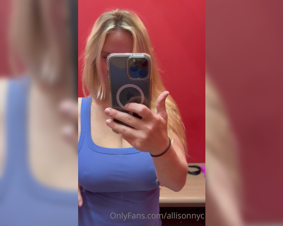 AllisonNYC aka allisonnyc - 10-05-2022 OnlyFans Video - Good morning boys