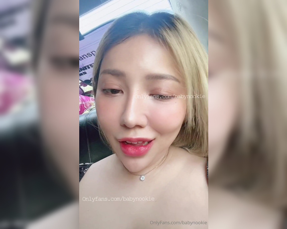 Babynookie aka babynookie - 02-08-2024 OnlyFans Video - ไมสบายแตเงยน กเลยตวกบนรถซะเลย คลปนแบงเปน2พารทนะคะ  เลอนไปทางขวานะคะ