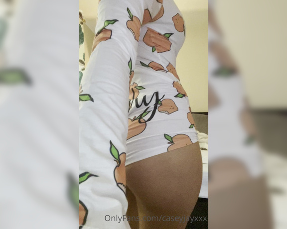 Caseyroseexo aka caseyjayxxx - 12-06-2020 OnlyFans Video - My attempt at twerking  thats my first ever time Im sorry