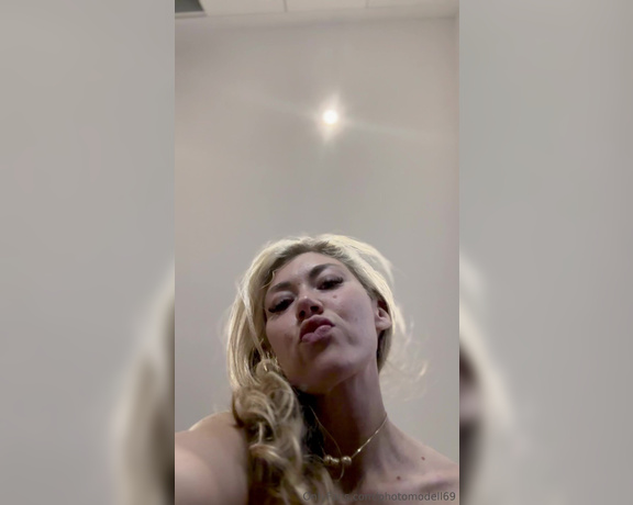 Chloe Ride aka ridingchloe - 12-01-2023 OnlyFans Video - Very raw and unedited, but this is what it looks like when im on top of