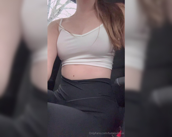 Babesafreak aka babesafreak - 02-12-2024 OnlyFans Video - rainy day