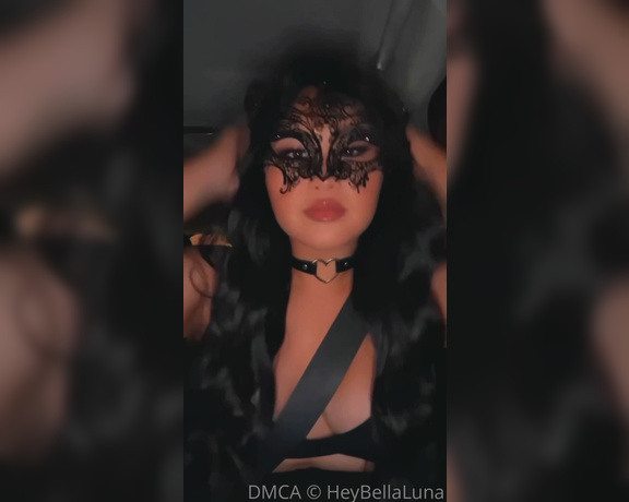 Bella Luna aka bellalunavip - 10-25-2021 OnlyFans Video - Eyes wide shut party transformation