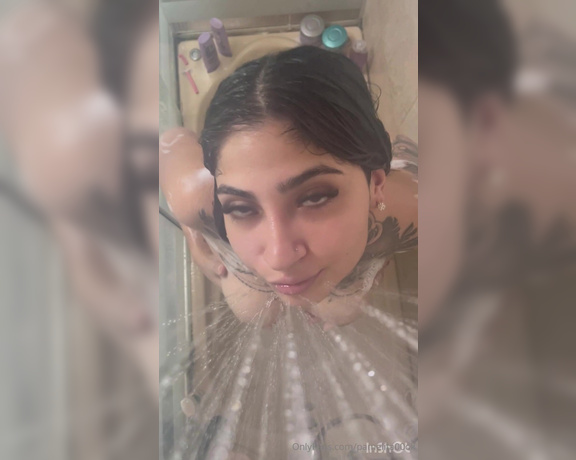 Pamelita Ruiz aka pamelita00ok - 03-15-2024 OnlyFans Video - Nos damos una ducha