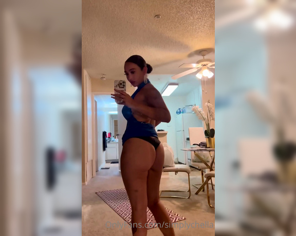 Kellogg Rochella aka simplychella - 07-15-2023 OnlyFans Video - A little cake  from your fav