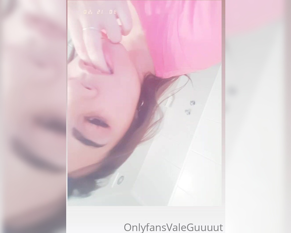 Valentina Gutierres aka valentinagutgut - 12-31-2020 OnlyFans Video - Kero curarme y salir a cazar penes chan chan