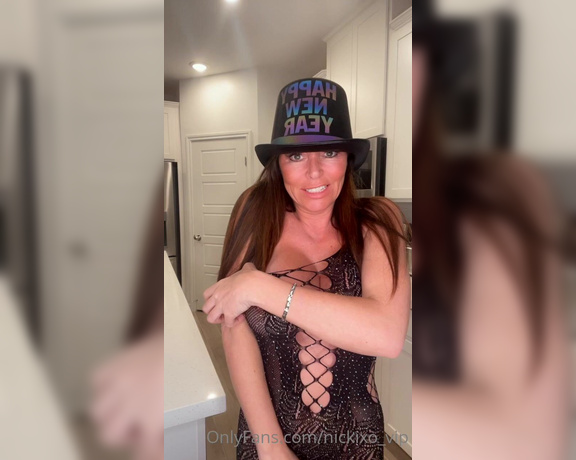 Nickixo Vip aka nickixo_vip - 01-01-2023 OnlyFans Video - Happy new year thanks for being here