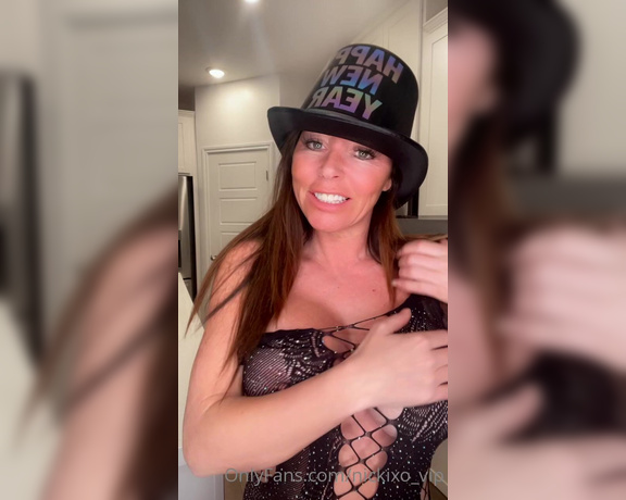 Nickixo Vip aka nickixo_vip - 01-01-2023 OnlyFans Video - Happy new year thanks for being here