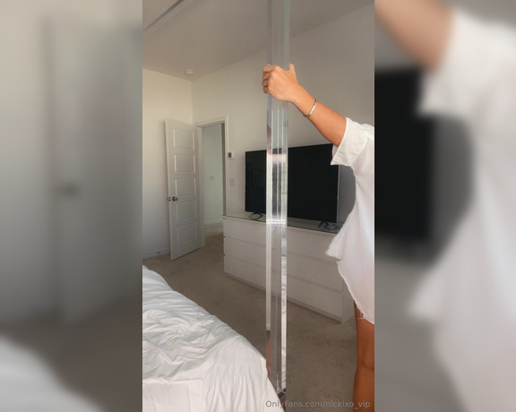 Nickixo Vip aka nickixo_vip - 09-17-2023 OnlyFans Video - Should I do a pole video