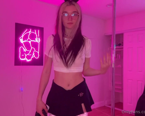 Madi Ruve aka madiruvee - 04-10-2024 OnlyFans Video - FULL try on haul that i posted to yt but decided why not share with u