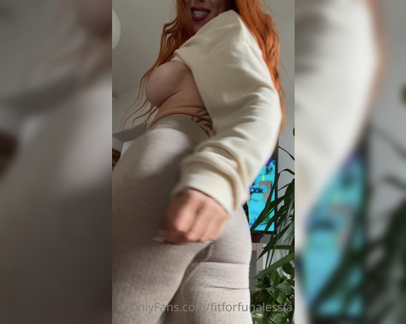 Alessiamimixx aka fitforfunalessia - 02-17-2022 OnlyFans Video - Hello everyone