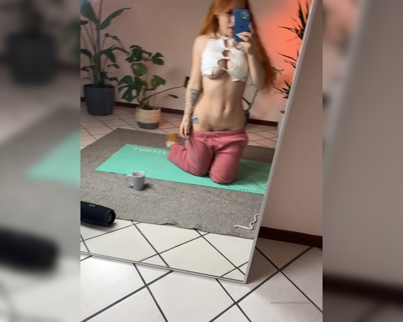 Alessiamimixx aka fitforfunalessia - 03-29-2023 OnlyFans Video - Il buongiorno di vede dal mattino  Scorri per vedere come mi riscaldo al mattino