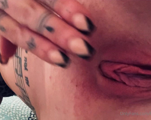 Babz0nther0x aka babz0nther0x - 05-18-2022 OnlyFans Video - Sneaky link