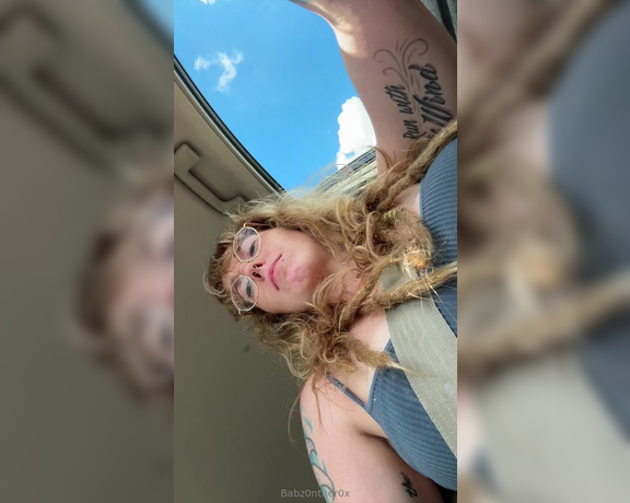 Babz0nther0x aka babz0nther0x - 07-18-2024 OnlyFans Video - All flipped around