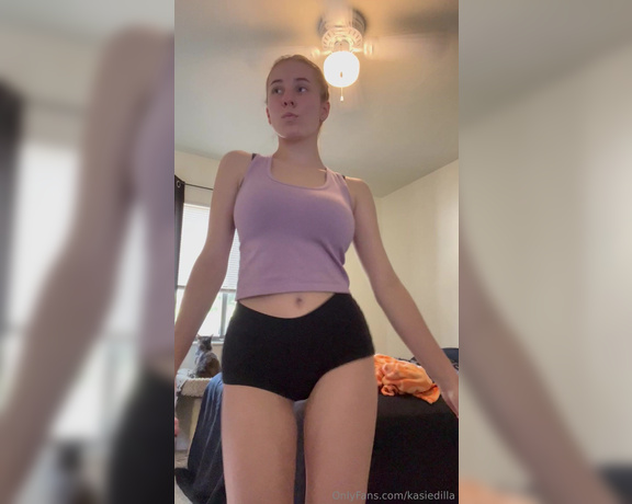 Kasiedilla aka kasiedilla - 12-06-2023 OnlyFans Video - Outtakes from my dance striptease video that I just sent out in the DMs  I