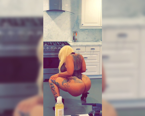 Bunz4ever aka bunz4ever - 06-21-2024 OnlyFans Video - I appreciate you for subscribing and hope youre enjoying the page baby