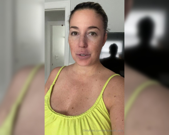 Whatever Amy aka whatevah_amy - 07-31-2024 OnlyFans Video - No Im not running errands topless