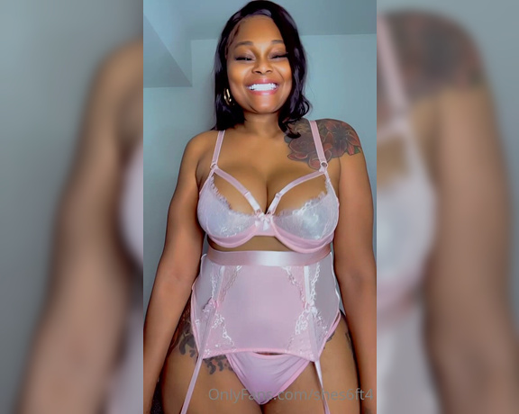 Shes6ft4 aka shes6ft4 - 05-21-2023 OnlyFans Video - A lingerie try on haul Which one is your favorite_splz