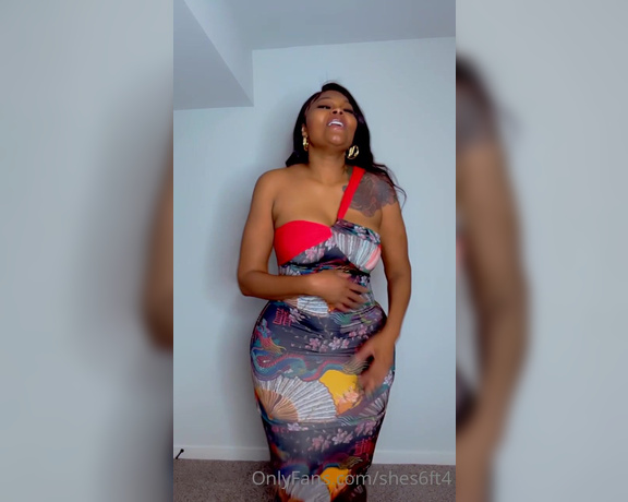 Shes6ft4 aka shes6ft4 - 06-10-2023 OnlyFans Video - Dress Haul_u4q6