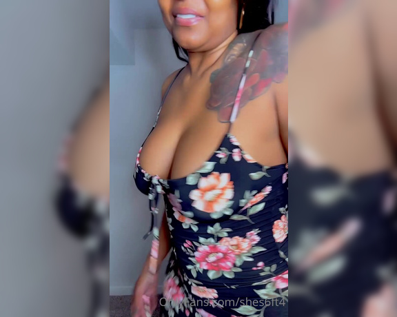 Shes6ft4 aka shes6ft4 - 06-10-2023 OnlyFans Video - Dress Haul_jzuu