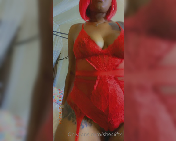 Shes6ft4 aka shes6ft4 - 09-21-2020 OnlyFans Video - Do you like me in red Zaddy_raxf