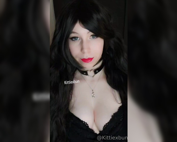 Kittiexbun aka kittiexbun - 05-18-2023 OnlyFans Video - My favorite type of videos are teasing