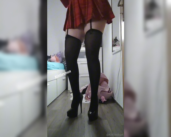 Kittiexbun aka kittiexbun - 01-17-2024 OnlyFans Video - This TikTok got deleted for I guess obviously reasons